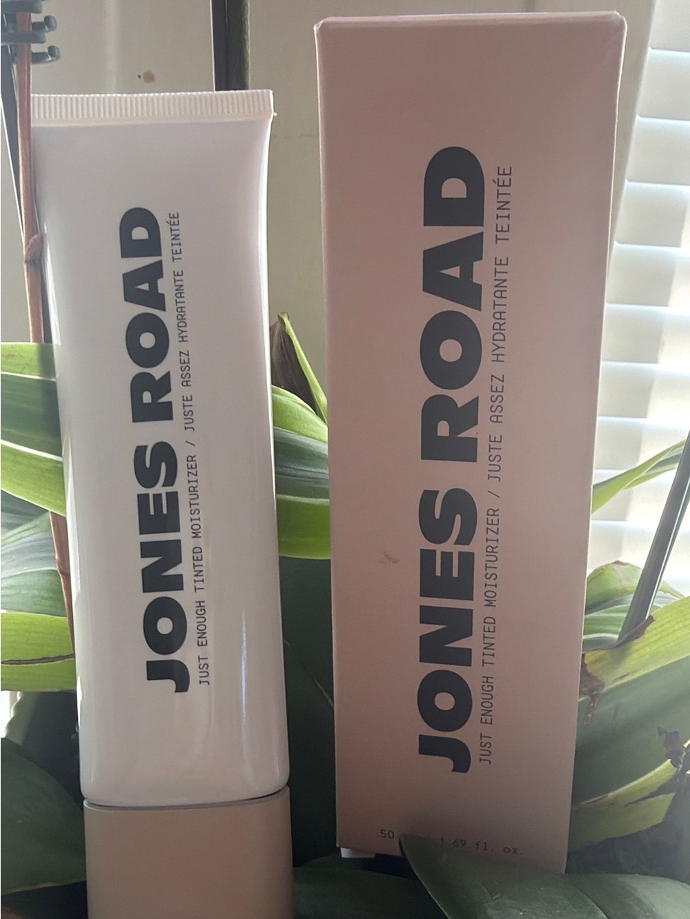 Jones Road JustTinted Moisturizer  light / Clair Shade Tube and Box in Soft Pink